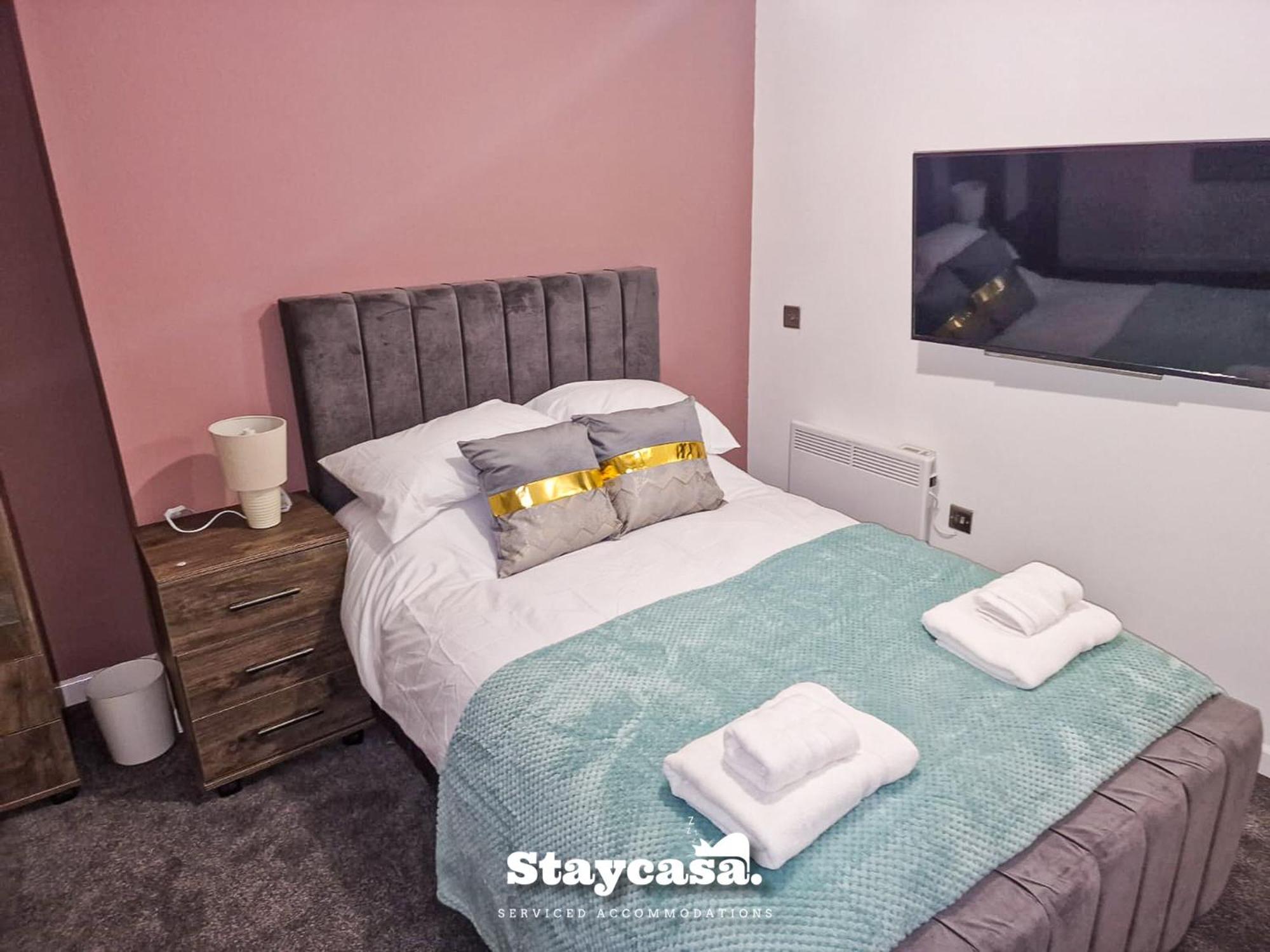 Delightful Spacious Haven With Large Driveway Manchester Esterno foto